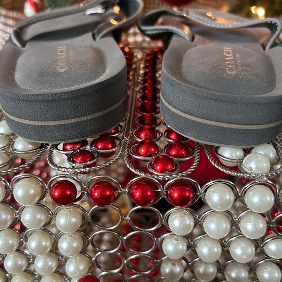 NWOT COACH Grey Silver Sandals 6.5 - Picture 3 of 4